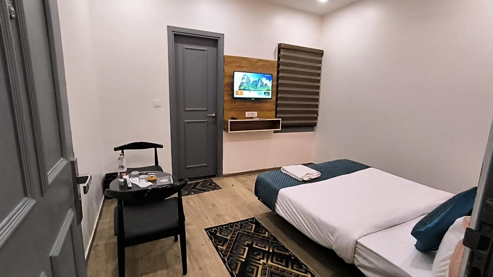 Hotel 7 Star Paschim Vihar Couple Friendly Delhi  3*, Delhi (National Capital Territory of India) India