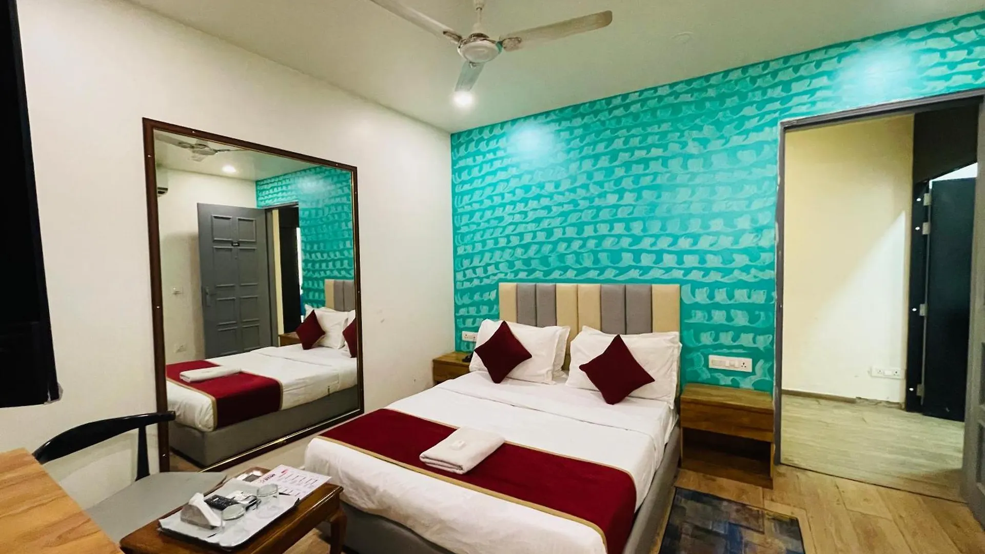 Hotel 7 Star Paschim Vihar Couple Friendly Delhi  India